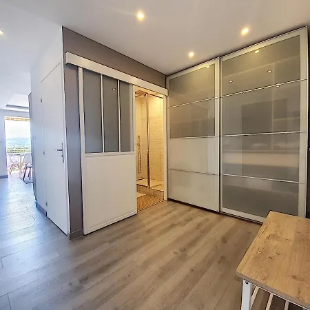 Appartement Vue Mer De La Baie Des Anges Avec Garage La Ciotat